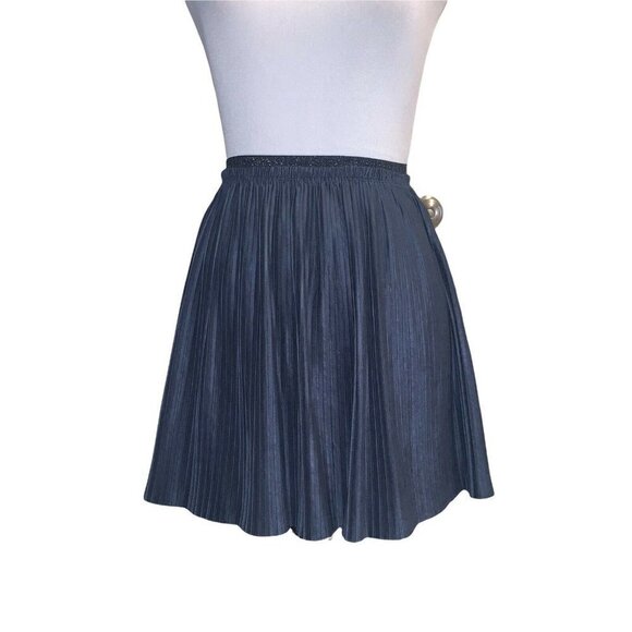 Zara Girl's Size 10 (140) Mini Skirt Accordion Fabric Gray Elastic Waist - Picture 2 of 5